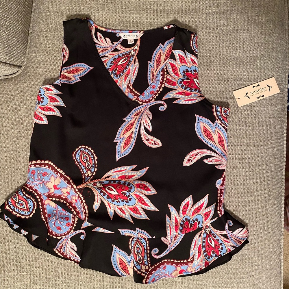 🎊 Women’s Sleeveless Blouse🎊 FINAL PRICE